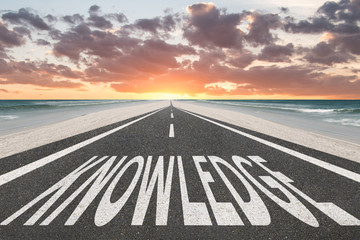 你适合浓妆还是淡妆 选对妆容才能站稳c位