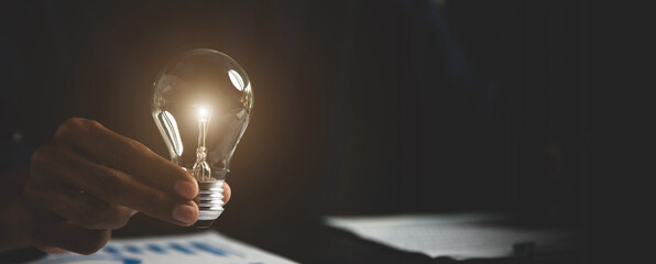 李焕英是贾玲的母亲吗？